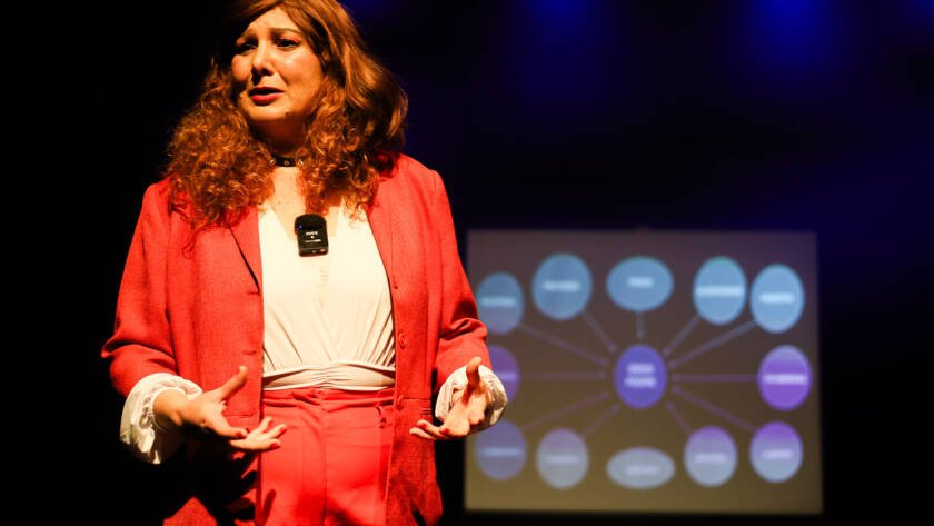 Espetáculo "Dedo Podre" da Cia Agrupamento Andar 7, na sede Roosevelt da SP Escola de Teatro. (28/10/2025). | Foto: Clara Silva