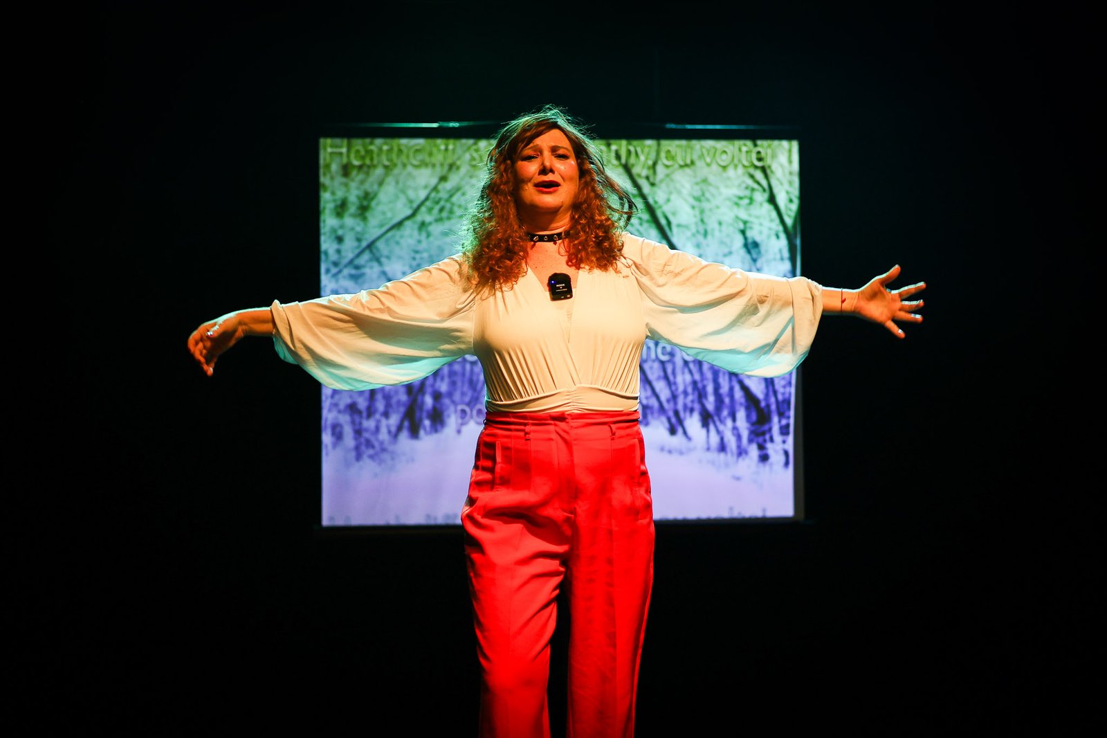 Espetáculo "Dedo Podre" da Cia Agrupamento Andar 7, na sede Roosevelt da SP Escola de Teatro. (28/10/2025). | Foto: Clara Silva