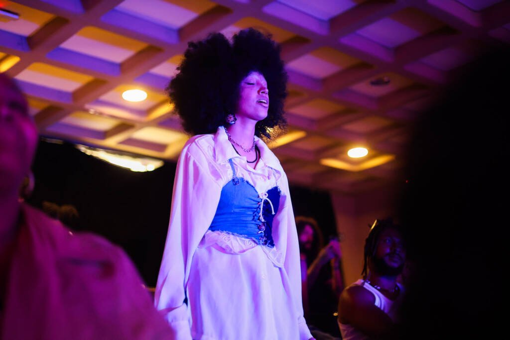 Show da Banda Reticências na Festa do Saci, unidade Brás da SP Escola de Teatro. (07/11/2025). | Foto: Clara Silva