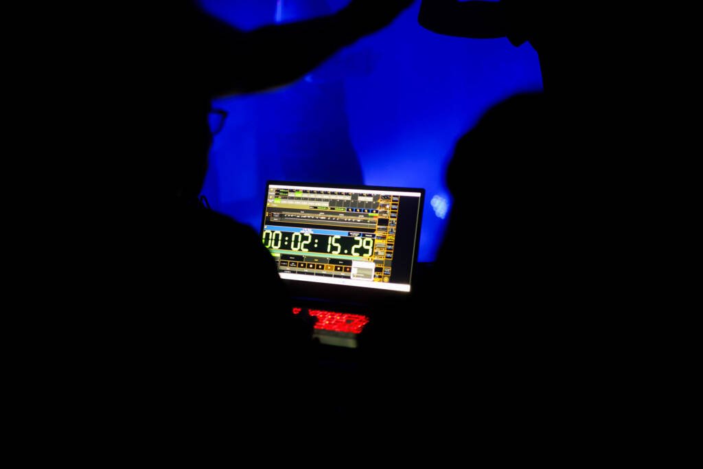 Itinerâncias Performáticas e Bailão da Iluminação na Festa do Saci, unidade Brás da SP Escola de Teatro. (07/11/2025). | Foto: Clara Silva