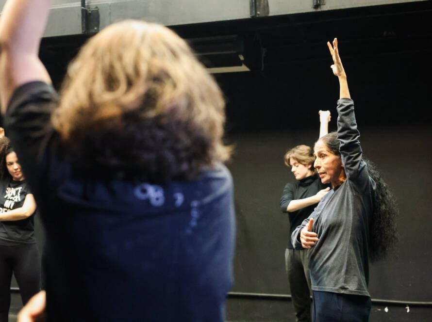 Oficina de Atuação "Projeto Clarice" com grupo Garagem 21, na sede Roosevelt da SP Escola de Teatro. (28/10/2025). | Foto: Clara Silva