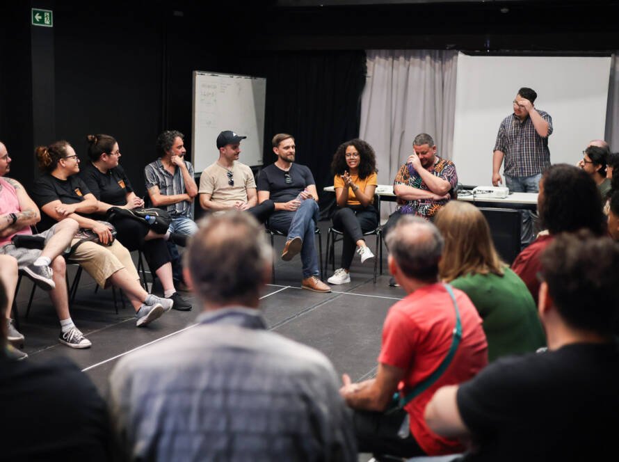 Recepção dos intercambistas do Ocupa Lab na sede Roosevelt da SP Escola de Teatro (17/11/2025). | Foto: Clara Silva.