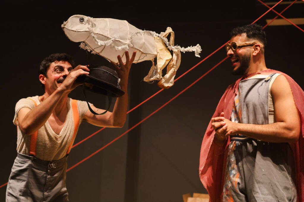 Experimento III do grupo N5 Amarelo, do segundo semestre de 2025, na SP Escola de Teatro. | Foto: Clara Silva.