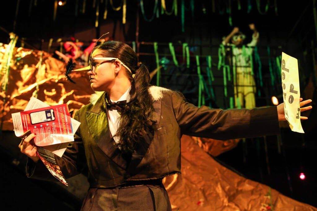 Experimento III do grupo N6 Amarelo, do segundo semestre de 2025, na SP Escola de Teatro. | Foto: Clara Silva.