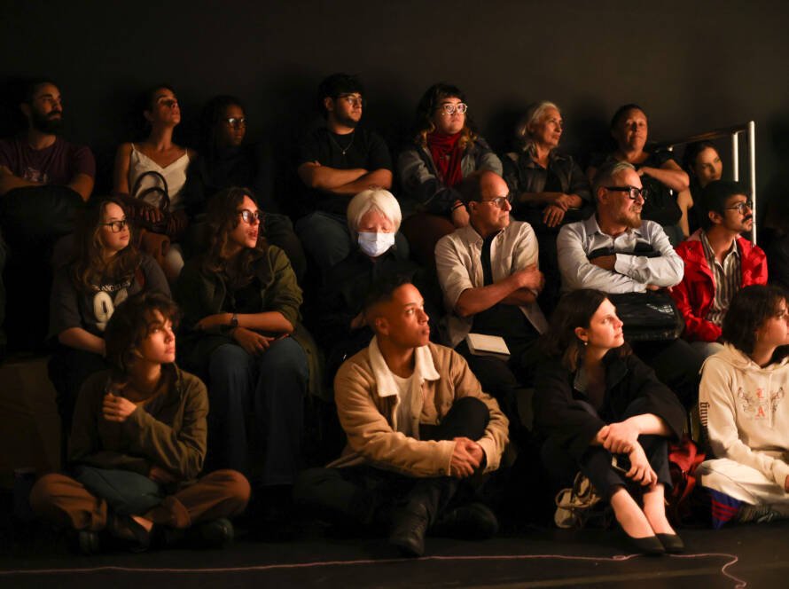 Plateia no Experimento III do segundo semestre de 2025, na SP Escola de Teatro. | Foto: Clara Silva.