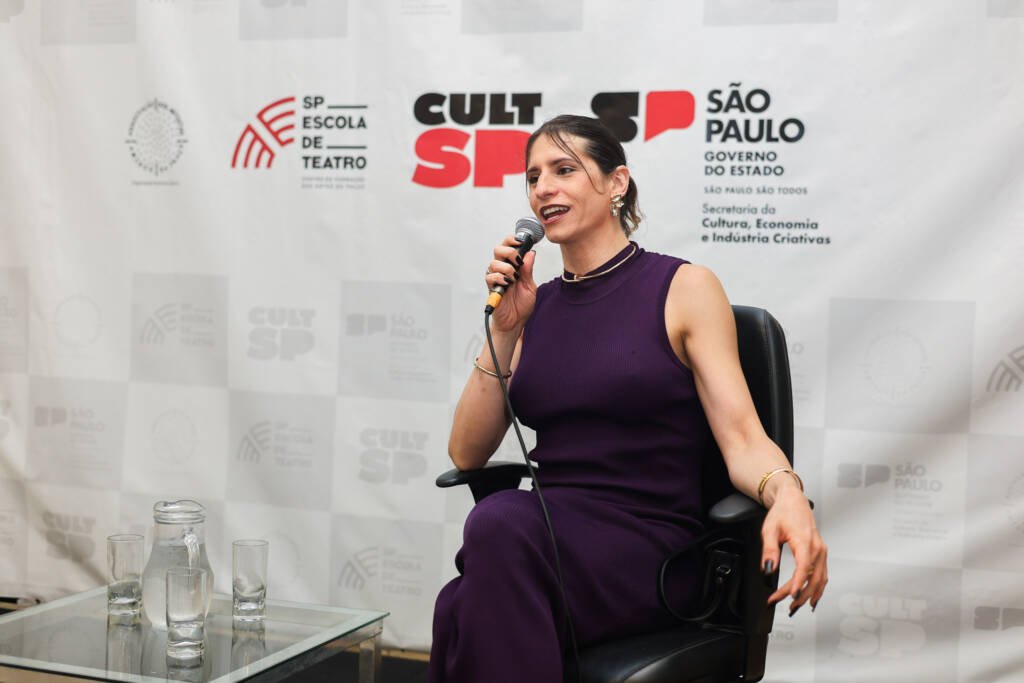 Palestra com Ave Terrena no SP Transvisão 2026. (27/01/2026). | Foto: Clara Silva.