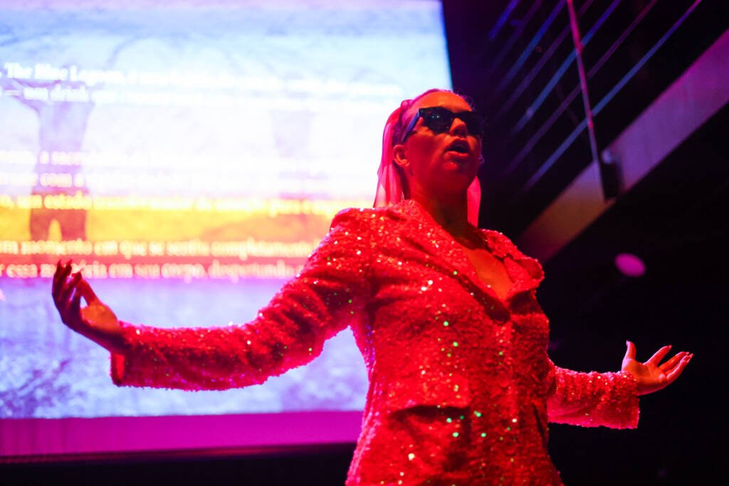 Performance internacional “Cocktail” de Carima Neusser. (20/02/2026) | Foto: Clara Silva.