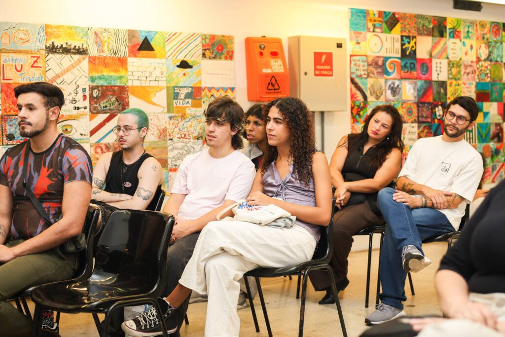 Palestra Infância Trans e direitos: os impactos das novas resoluções no cuidado e na cidadania com Rachel Rocha, Giselle Tigre e Ana Amorim no SP Transvisão 2026. (30/01/2026). | Foto: Clara Silva.