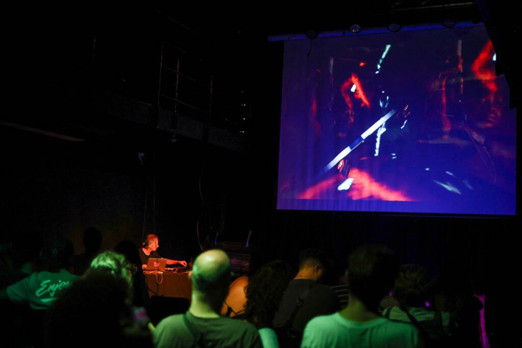 Performance internacional de Per Hüttner. (20/02/2026) | Foto: Clara Silva.