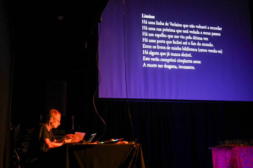 Performance internacional de Per Hüttner. (20/02/2026) | Foto: Clara Silva.