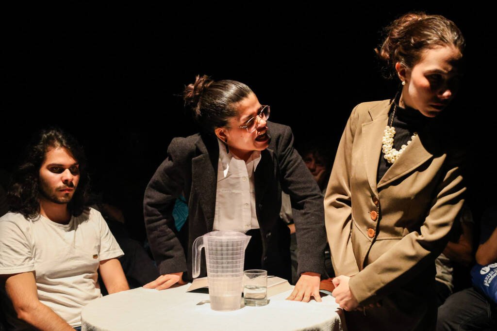 Primeiro dia das Microcenas do primeiro semestre de 2026. "A CONDIÇÃO DE SER UM INIMIGO". | Foto: Clara Silva