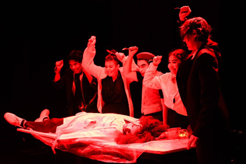 Primeiro dia das Microcenas do primeiro semestre de 2026. "INIMIGOS DO POVO". | Foto: Clara Silva