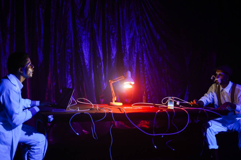 Primeiro dia das Microcenas do primeiro semestre de 2026. "INVISÍVEL DESACREDITADO". | Foto: Clara Silva