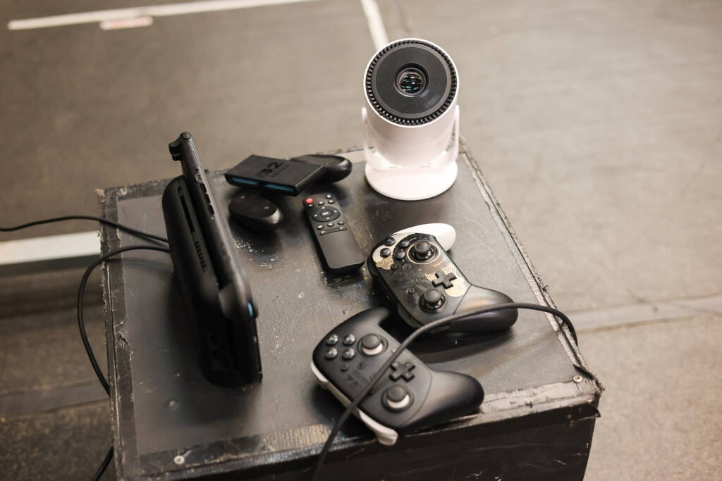 Oficina Internacional Gratuita “Narrativa Interativa e Criação Coletiva para a Cena” com Giovanni Delgado Ferreira. (23/03/2026) | Foto: Clara Silva.