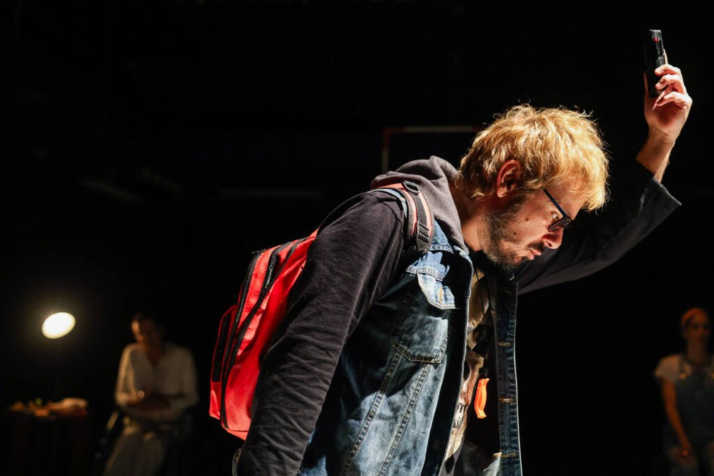 Espetáculo “Pietá, um fractal de memórias” da E!motion Cultural. (14/03/2026) | Foto: Clara Silva.