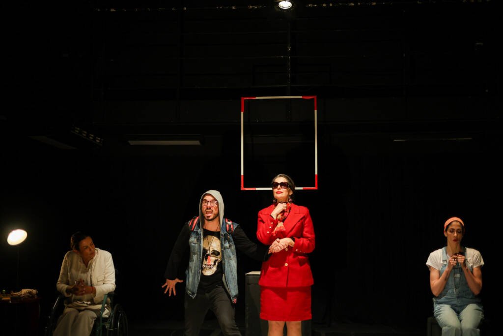 Espetáculo “Pietá, um fractal de memórias” da E!motion Cultural. (14/03/2026) | Foto: Clara Silva.