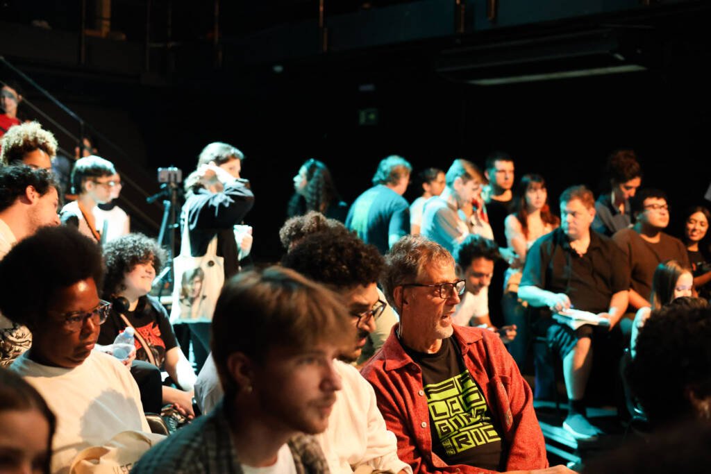 Público no primeiro dia das Microcenas do primeiro semestre de 2026. | Foto: Clara Silva