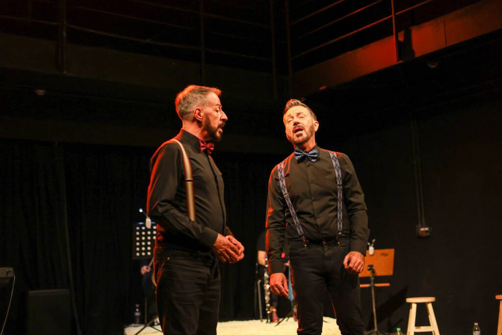 Cia. Ópera do Mendigo Canta do Outro Lado do Espelho na Unidade Roosevelt. | Foto: Clara Silva