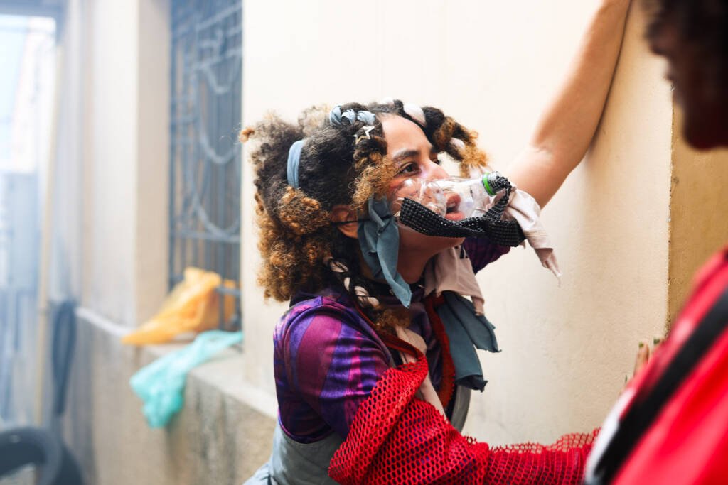 Experimento II do grupo N1 Azul, do primeiro semestre de 2026, na SP Escola de Teatro. | Foto: Clara Silva.