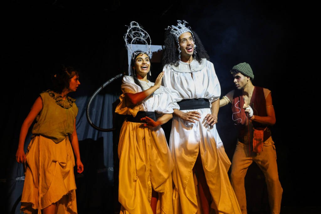 Experimento II do grupo N7 Verde, do primeiro semestre de 2026, na SP Escola de Teatro. | Foto: Clara Silva.