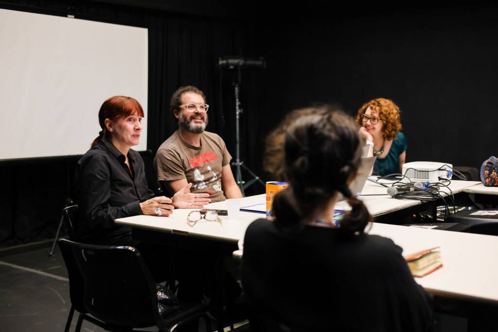 Aula do curso de extensão “O cinema da boca por quem fez a boca” com Nicole Puzzi, na sede Roosevelt da SP Escola de Teatro. (15/04/2026) | Foto: Clara Silva.