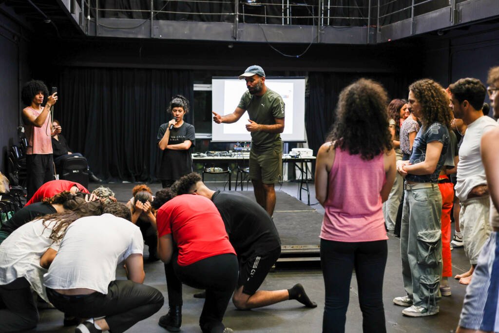 Workshop Internacional Gratuito “Taller de Cabaret” com Pedro Franco Albuquerque. (15/04/2026) | Foto: Clara Silva.