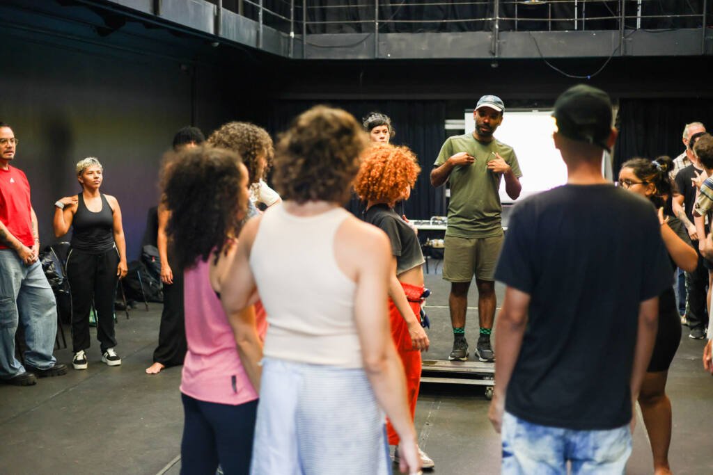 Workshop Internacional Gratuito “Taller de Cabaret” com Pedro Franco Albuquerque. (15/04/2026) | Foto: Clara Silva.