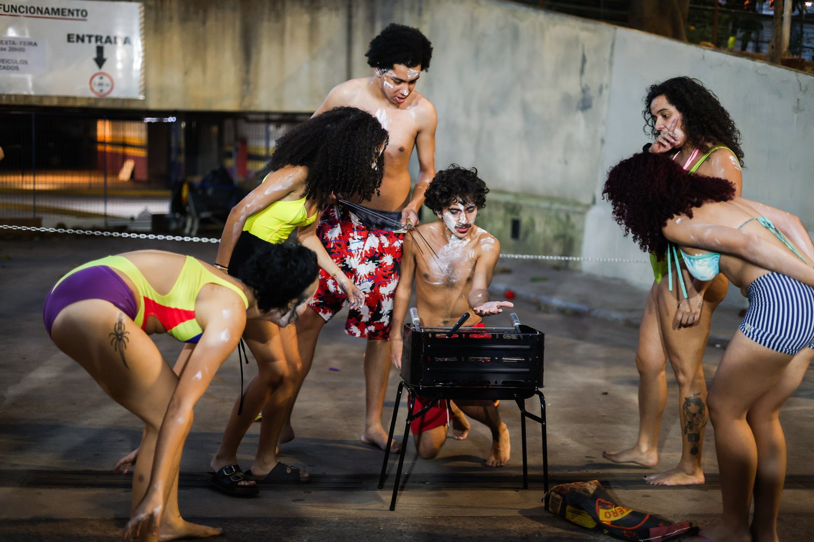 Segundo dia das Microcenas do primeiro semestre de 2026. "CHURRASCO DISTÓPICO". | Foto: Clara Silva