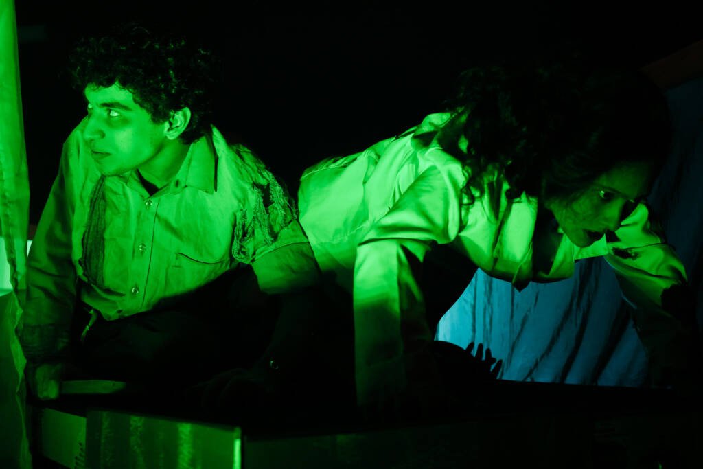 Experimento III do grupo N3 Verde, do primeiro semestre de 2026, na SP Escola de Teatro. | Foto: Clara Silva.